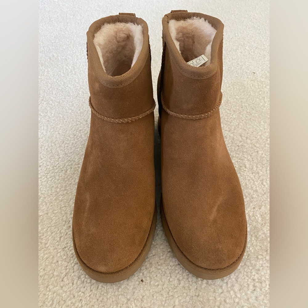 UGG classic femme mini